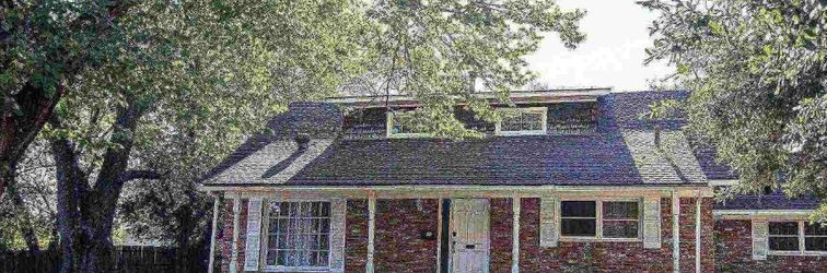 その他 Charming Retreat with Spacious Yard and Scenic Patio - Inviting Getaway