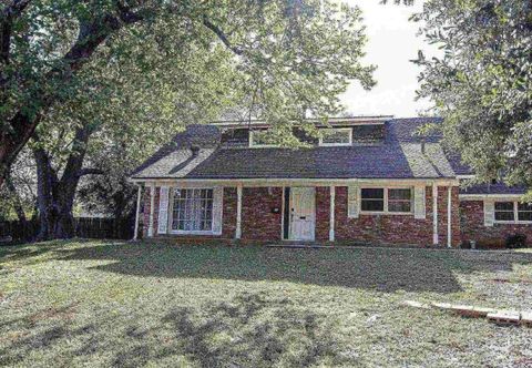 その他 Charming Retreat with Spacious Yard and Scenic Patio - Inviting Getaway