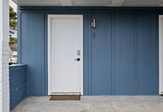 Others 2 Beachfront Location with Kitchenette Amenities - Stylish Oasis