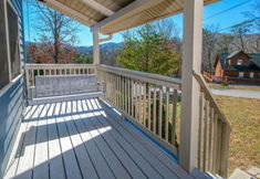 Others 5 Hot Tub and Game Room Fun - Charming Family Haven