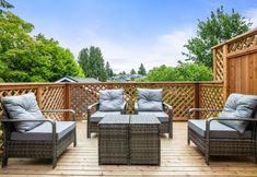 기타 6 Spacious Outdoor Deck and Modern Comforts - Charming Cozy Haven