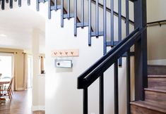 Others 4 Spacious Family Retreat with Hot Tub and Scenic Views - Charming Getaway