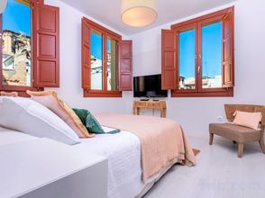 Others Stunning 2-bedroom apartment near Cathedral. Zacatin 303