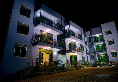 Others 3 Bedroom Family Apartment