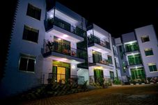 기타 3 Bedroom Family Apartment