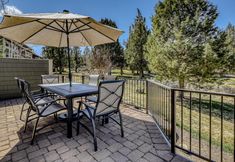 その他 3 Two-Story Townhouse w/Free WiFi, Fireplace, A/C, Patio, & Shared Hot Tub, Pools