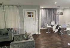 Others 6 Inviting Home with Modern Amenities - Charming Cozy