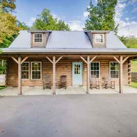 Logo 1 Fire Pit, Hot Tub, and Modern Kitchen - Cozy Charming Retreat, Pigeon Forge Hotels