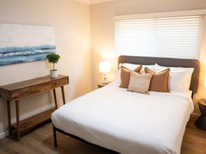 其他 Chic San Diego Apartment with Hot Tub & Workspace