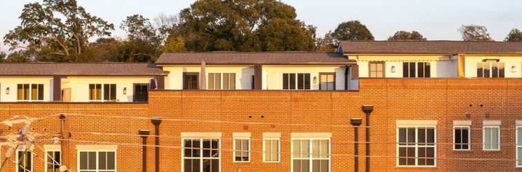 Lainnya Furnished Rooftop and Breathtaking Skyline Views - Stylish Urban Haven