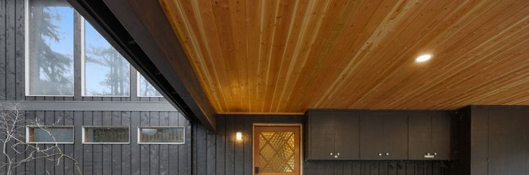 其他 Breathtaking River Views and Cozy Fireplace - Stunning Mountain Retreat