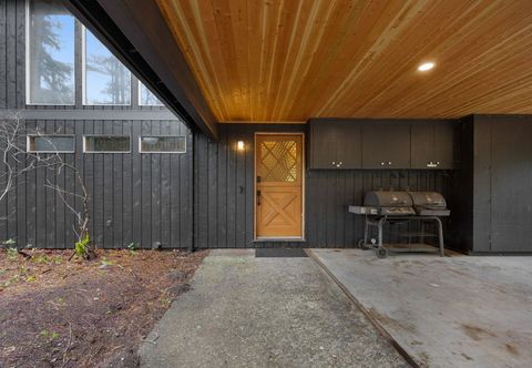 其他 Breathtaking River Views and Cozy Fireplace - Stunning Mountain Retreat