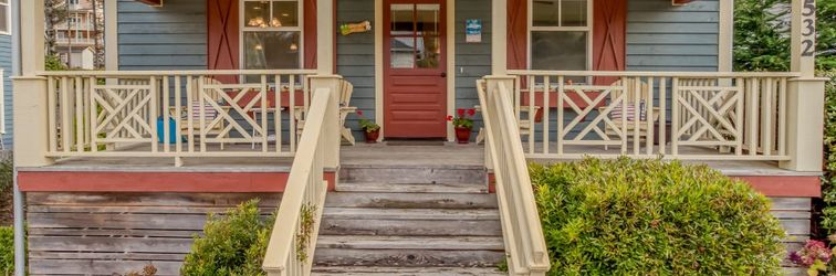 Others Hot Tub and Access to Beach and Pool - Beautiful Coastal Retreat