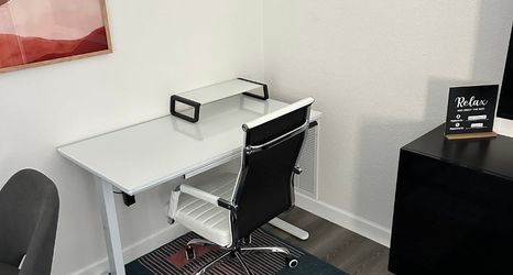 その他 2 Luxurious Pool Oasis and Chic Sunroom Office - Spacious Retreat