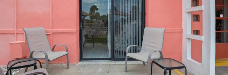 기타 Patio and Heated Swimming Pool - Charming Coastal Retreat