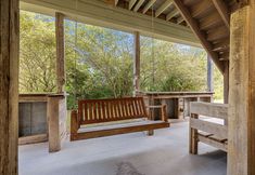 Others 7 Cozy Gas Fireplace and Hot Tub with Foosball - Deluxe Rustic Retreat