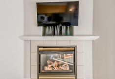 Others 6 Serene Siletz Bay View and Cozy Fireplace - Charming Coastal Escape