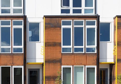 Others Stunning Rooftop Patio and Smart Home Features - Elegant Townhome Escape