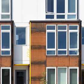 Hotel Exterior 1 Stunning Rooftop Patio and Smart Home Features - Elegant Townhome Escape, Hotel Universitas Seattle Pusat