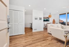 Others 2 Ocean Views and Three Balconies - Gorgeous Coastal Escape