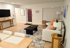 Others 2 Lush Patio and Beach Gear Included - Cozy Retreat