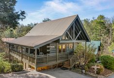 อื่นๆ 2 Jacuzzi Tub and Game Room Fun - Charming Log Cabin