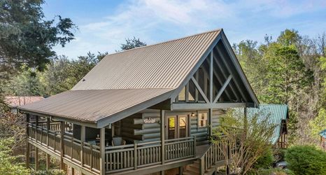 อื่นๆ 2 Jacuzzi Tub and Game Room Fun - Charming Log Cabin
