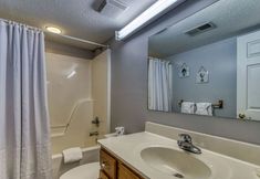 Others 7 Whirlpool, Fireplace, and Pool Access - Charming Deluxe Retreat