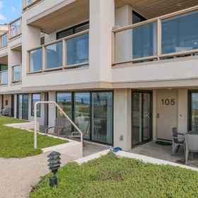 Hotel Exterior 1 Oceanview Luxury and Beach Access - Stunning Coastal Retreat, San Diego Hotels