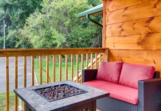 其他 3 River Views and Hot Tub Bliss - Gorgeous Romantic Retreat