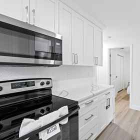 Others 1 Peaceful Retreat with Nearby Attractions - Stylish Family Haven, Pinellas County Hotels