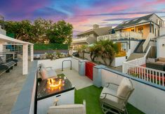 Lainnya 6 Coastal Escape with Fire Pit and Courtyard - Delightful Retreat