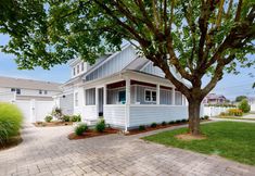 기타 4 Town of Rehoboth Beach home with private hot tub & entertaining space - 1 dog OK