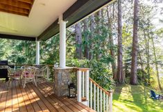 Others 7 Breathtaking Views and Modern Kitchen - Exquisite Waterfront Retreat