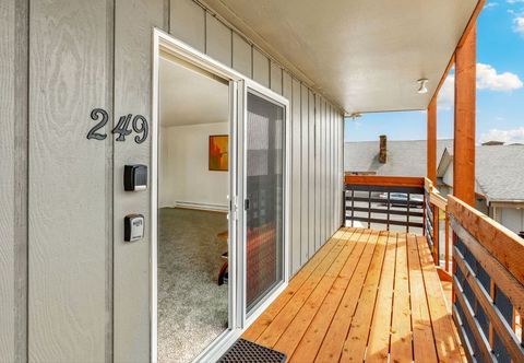 Others Stunning Pacific Views and Cozy Comfort - Charming Coastal Haven