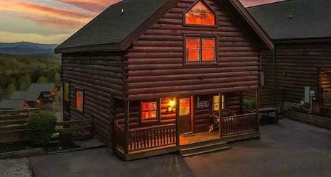 Others 2 Spectacular Views and Inviting Hot Tub - Majestic Mountain Retreat