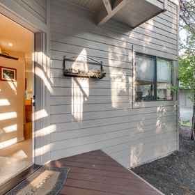 Hotel Interior/Public Areas 1 Cozy condo with free WiFi - pool, hot tub, & tennis - near river, Pilot Butte State Park Hotels