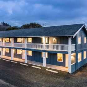 Logo 1 Beachfront Access and Cozy Kitchenette - Charming Getaway, Nehalem Bay State Park Hotels