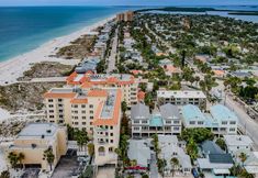 Others 5 Stunning Beach House - Private Pool, Tennis, Fitness Center