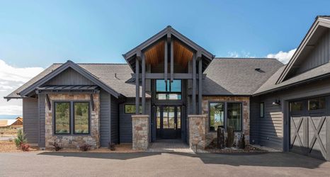 Others 2 Stunning Patio with Hot Tub and Fire Pit - Charming Ranch Getaway