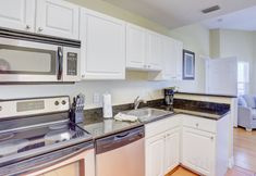 Others 5 Expansive Beach and City Views with Balcony - Stunning Coastal Haven