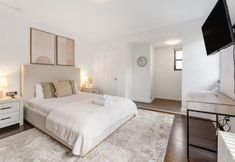 Others 5 Cozy Retreat with Ample Space - Charming Haven for Connection