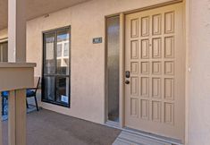 その他 4 Gorgeous Pool Views and Tennis Courts - Inviting Coastal Haven