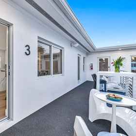 Hotel Interior/Public Areas1Cozy Retreat with Hot Tubs and Grilling Area - Charming Beach Oasis,拉斯奥拉斯河滨飯店