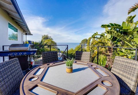 Lain-lain Spa and Fire Pit Oasis - Stunning Ocean View