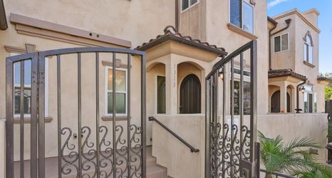 อื่นๆ 2 Private Rooftop Patio with Bay Views - Elegant Coastal Retreat