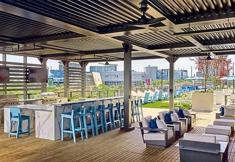 Others Rooftop Pool and Gym with Skyline Views - Stunning Luxury Retreat