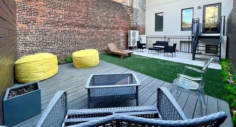 其他 2 Stylish Duplex with Chef's Kitchen and Charming Patio - Serene Retreat