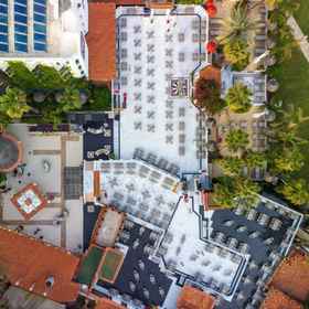 Hotel Exterior 1 Khách sạn Club Sera, Khách sạn Türkiye İş Bankası Bankamatik