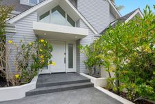 Lain-lain Ocean and Sunset Views with Rooftop Deck - Stunning Coastal Oasis